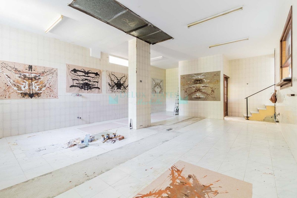 Business for sale in Estepona