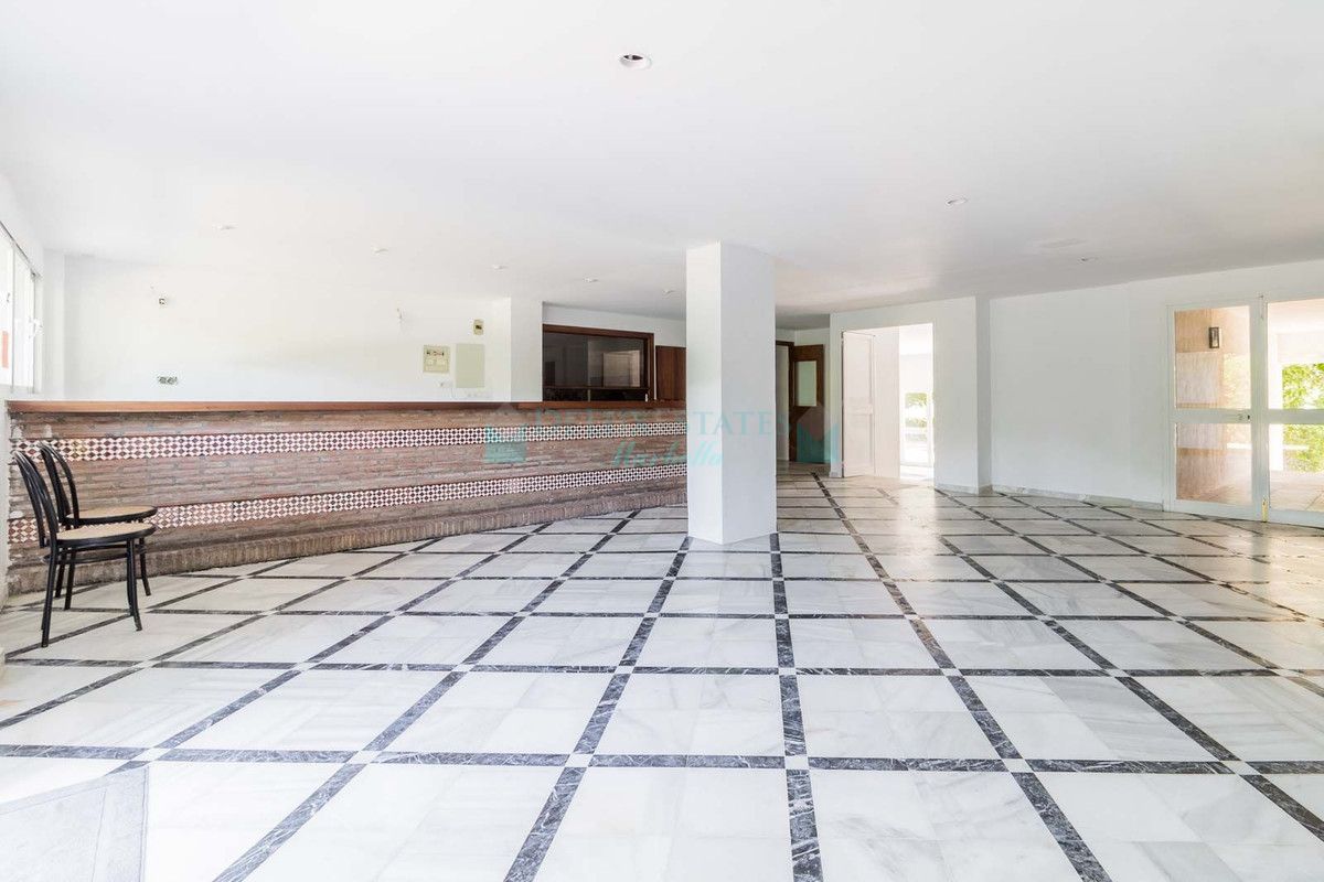 Business for sale in Estepona