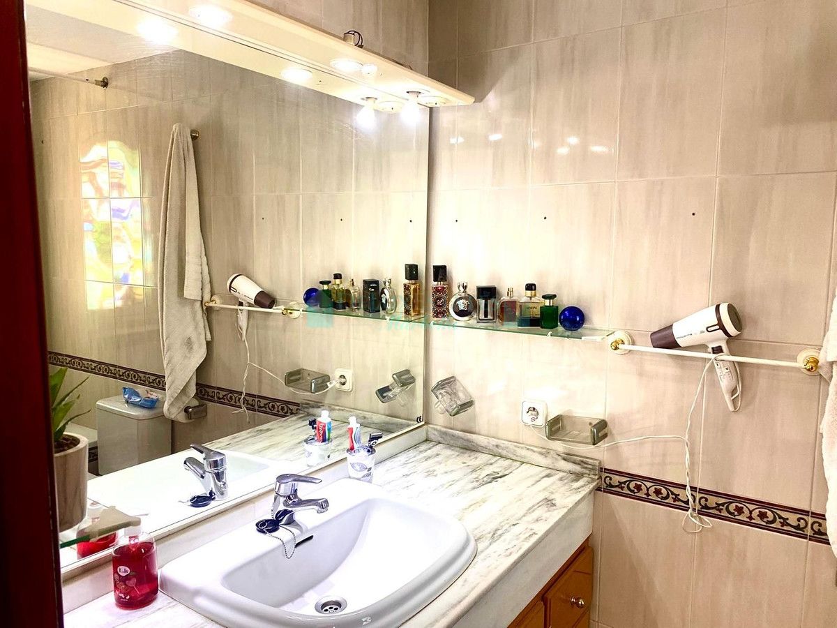 Semi Detached Villa for sale in Marbella