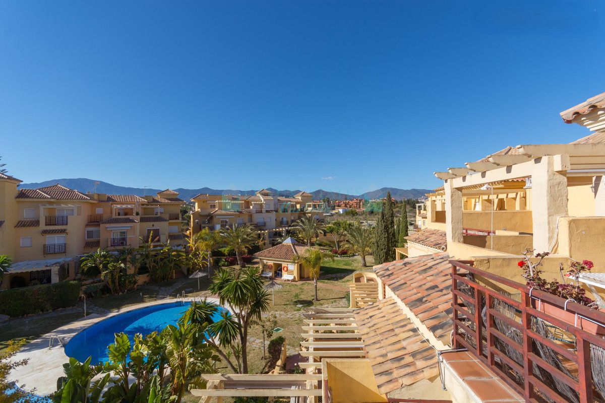 Town House for sale in Estepona