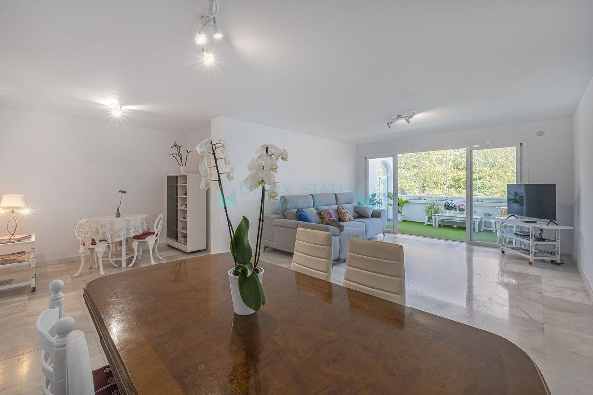 Ground Floor Apartment for sale in Nueva Andalucia