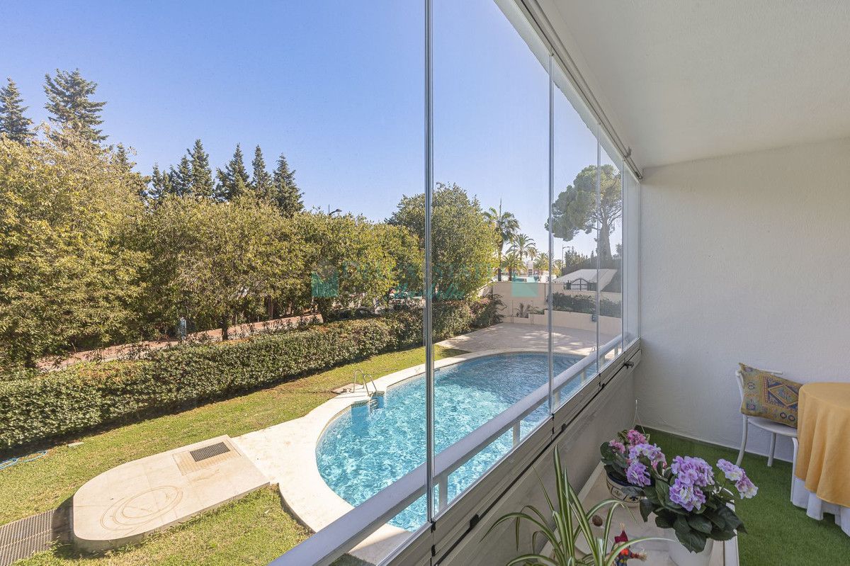 Ground Floor Apartment for sale in Nueva Andalucia