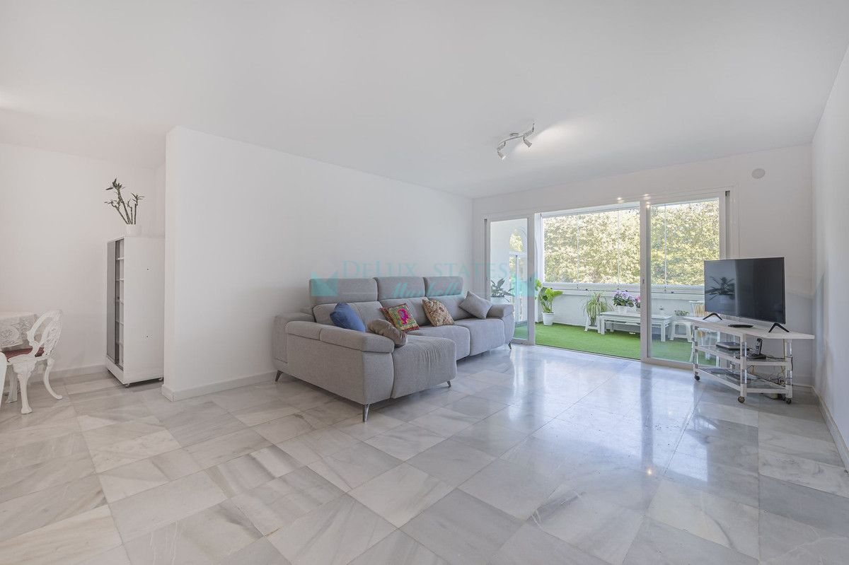 Ground Floor Apartment for sale in Nueva Andalucia