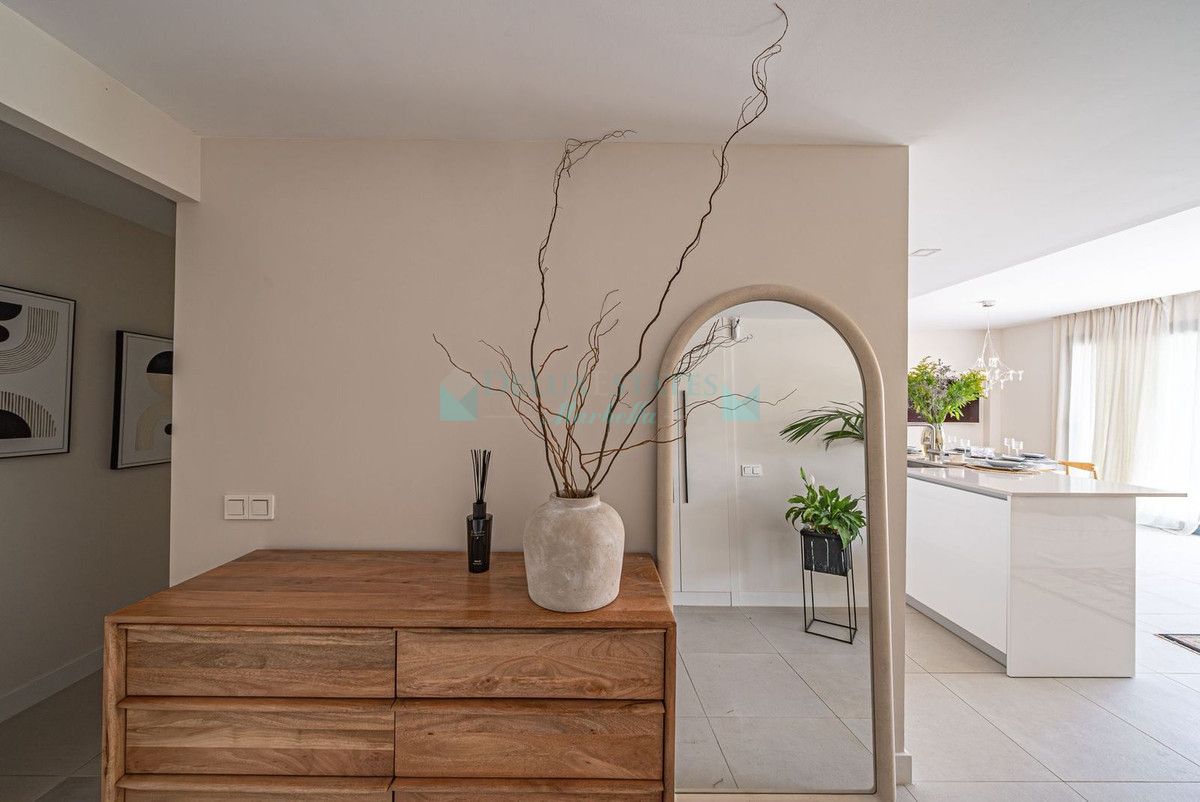 Apartment for sale in Estepona