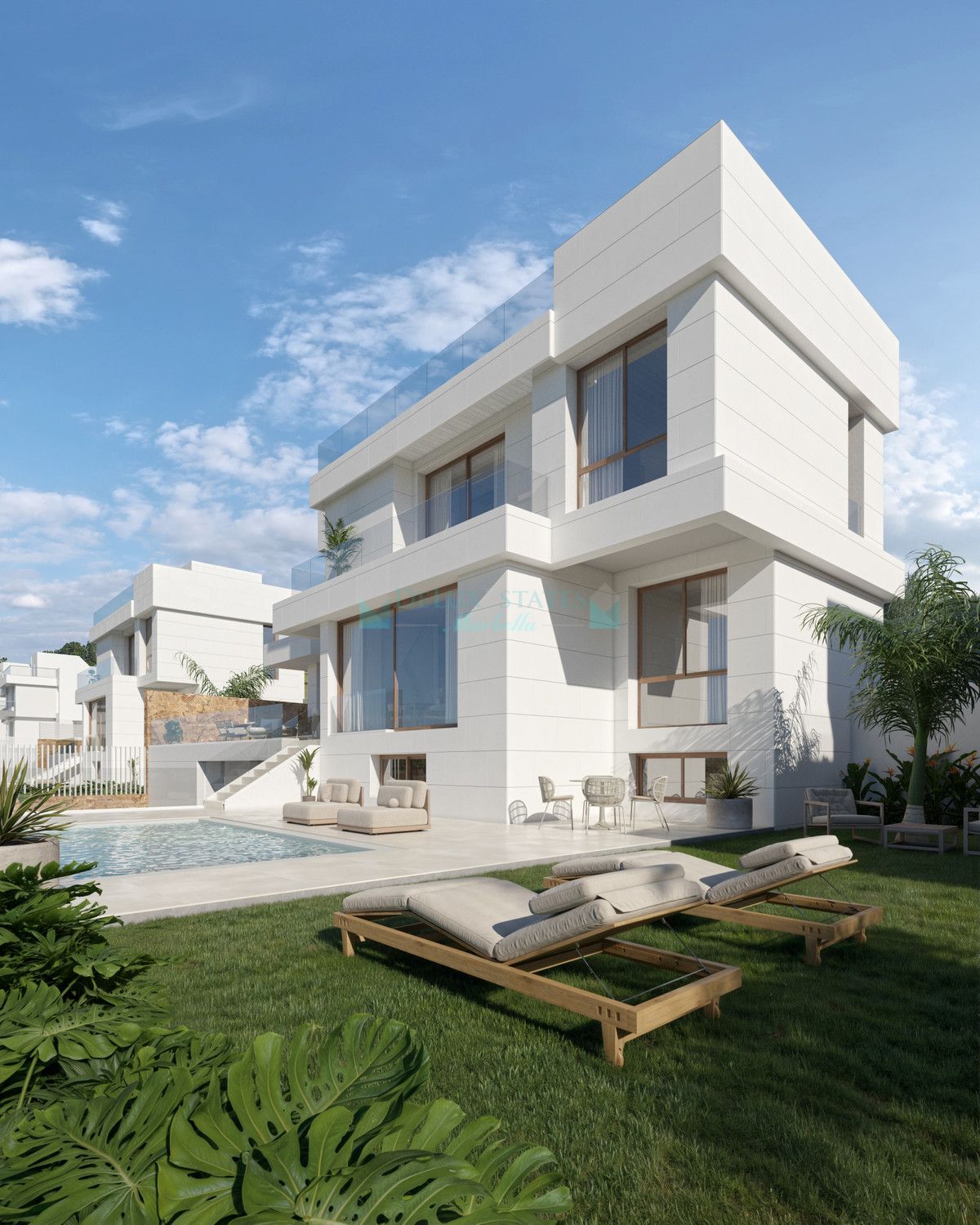 Villa for sale in Estepona