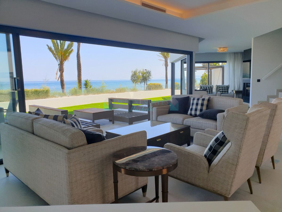 Town House for sale in Estepona