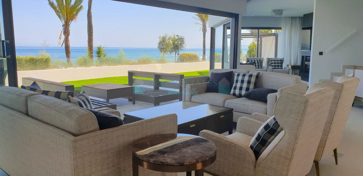 Town House for sale in Estepona