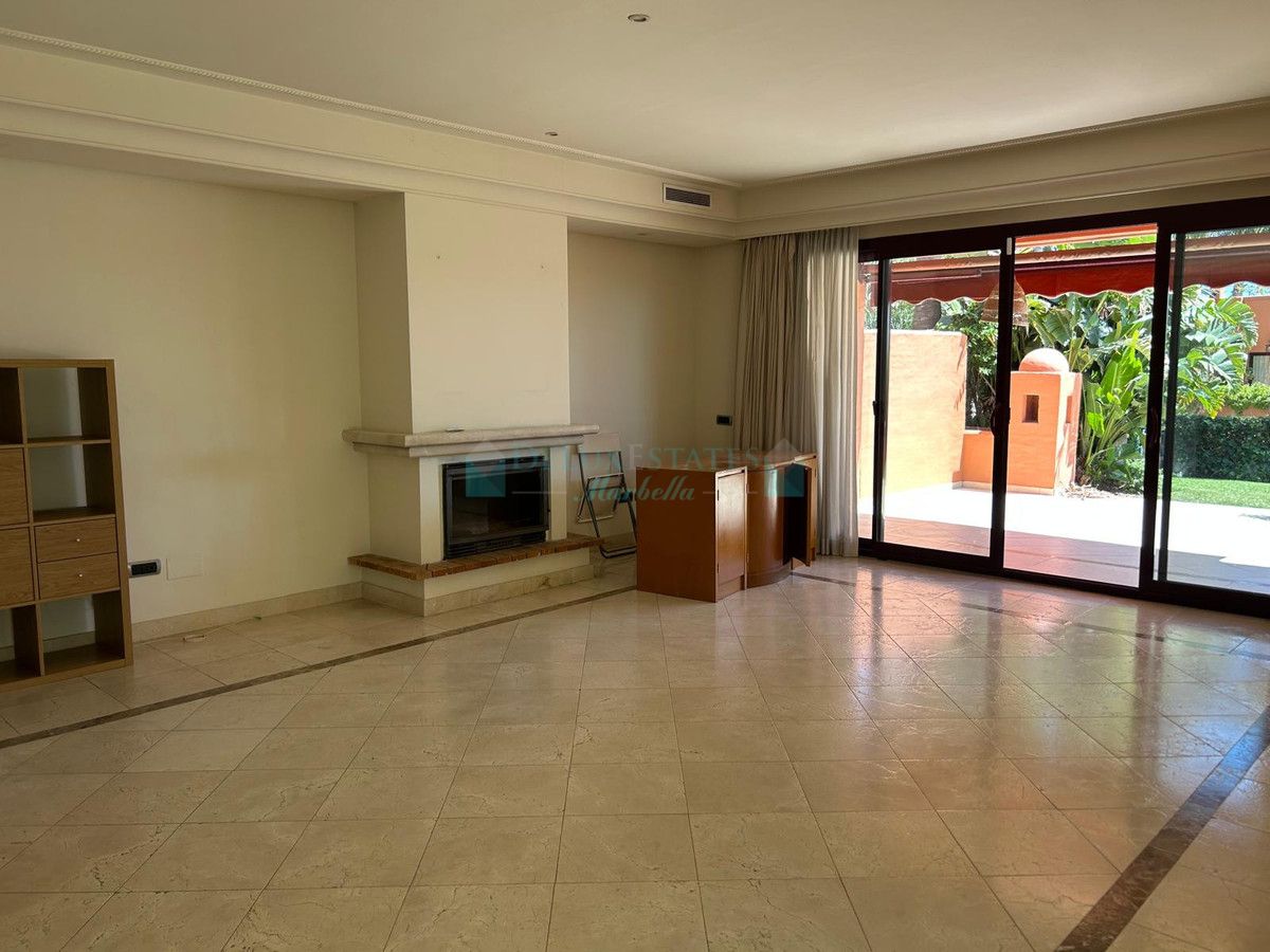 Adosado en venta en Marbella Golden Mile