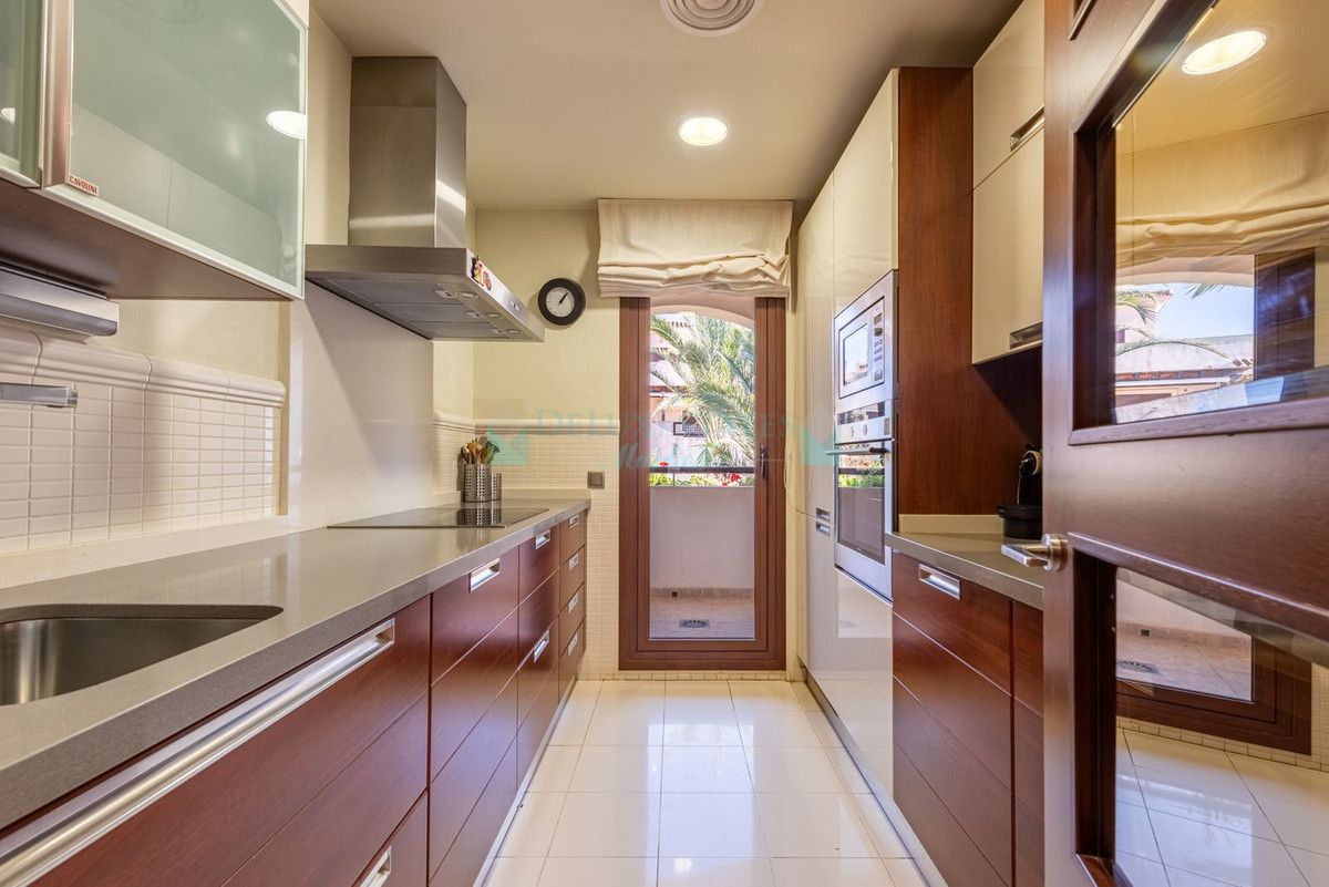 Apartment for sale in Nueva Andalucia