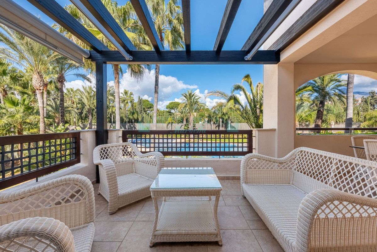 Apartment for sale in Nueva Andalucia