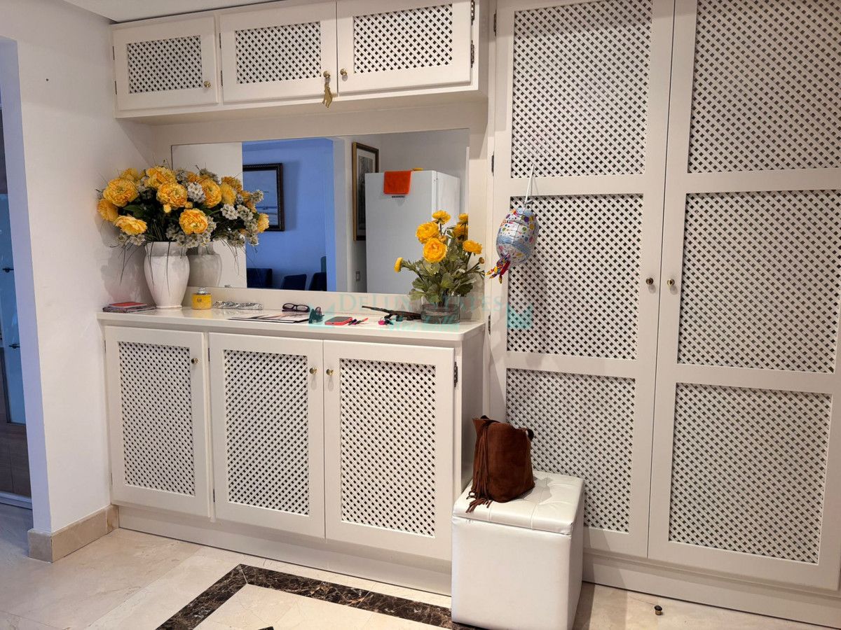 Ground Floor Apartment for sale in Estepona
