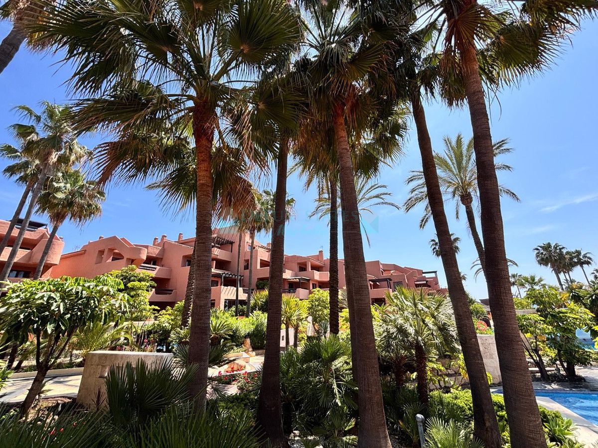 Ground Floor Apartment for sale in Estepona