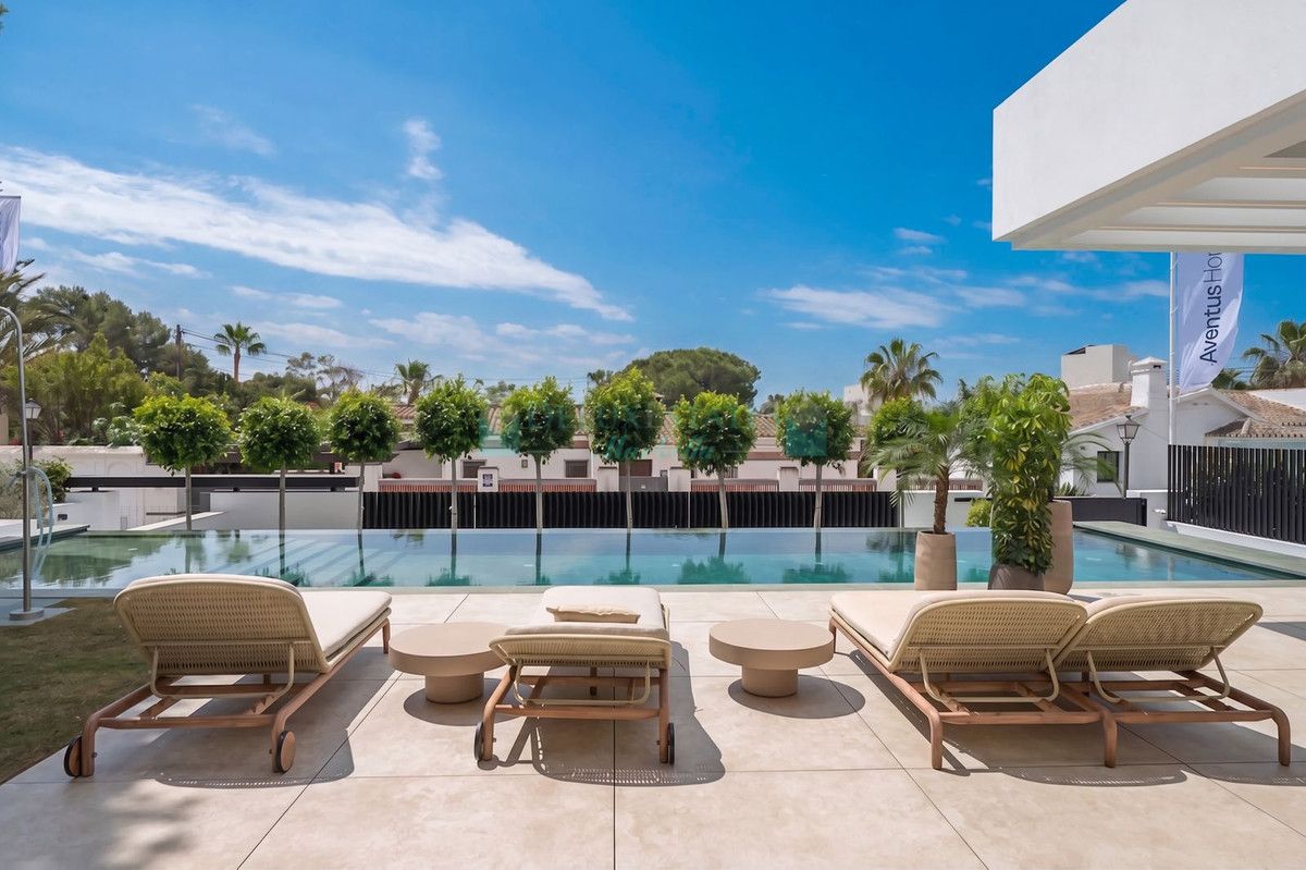 Villa for sale in Marbesa, Marbella East