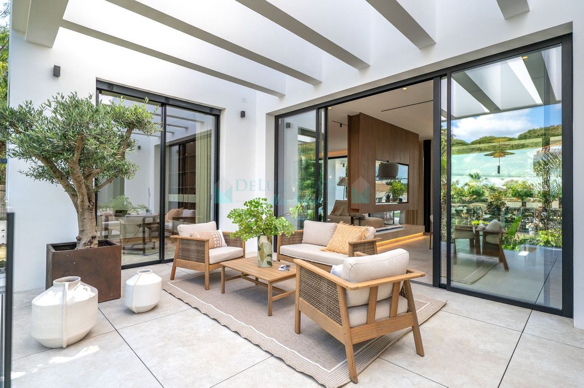 Villa for sale in Marbesa, Marbella East