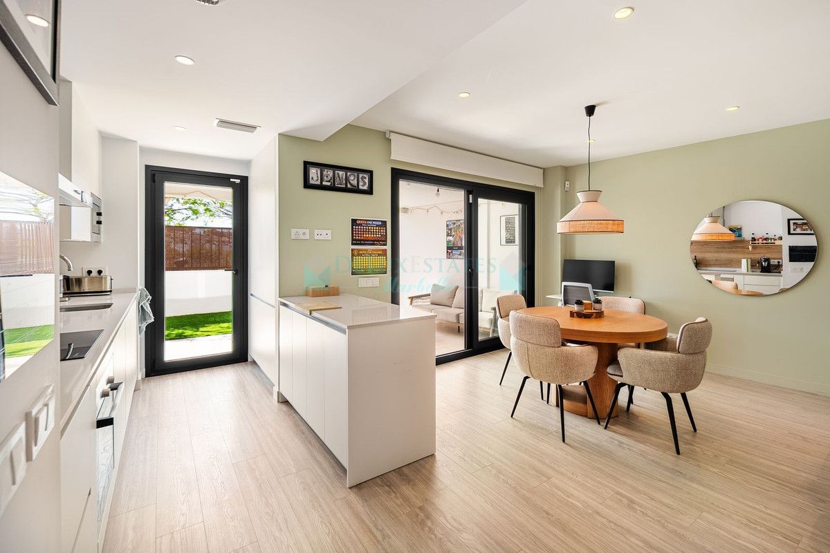 Ground Floor Apartment for sale in Estepona