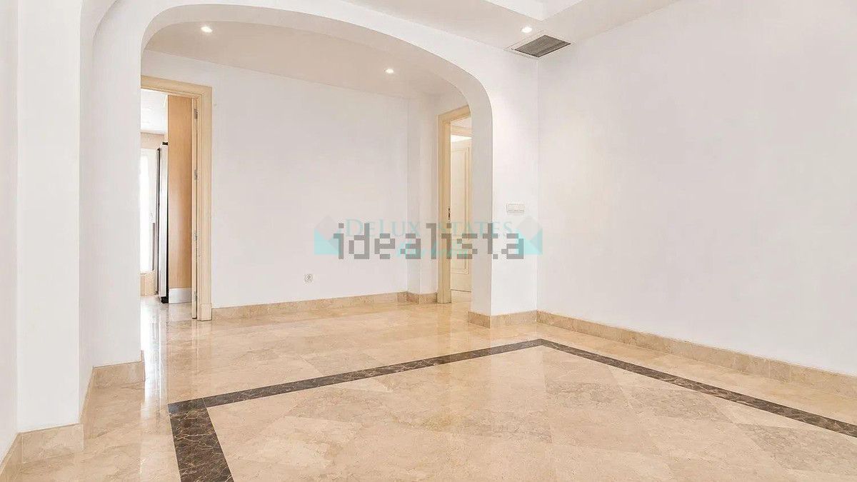 Ground Floor Apartment for sale in Nagüeles, Marbella Golden Mile