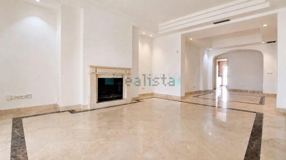 Ground Floor Apartment for sale in Nagüeles, Marbella Golden Mile