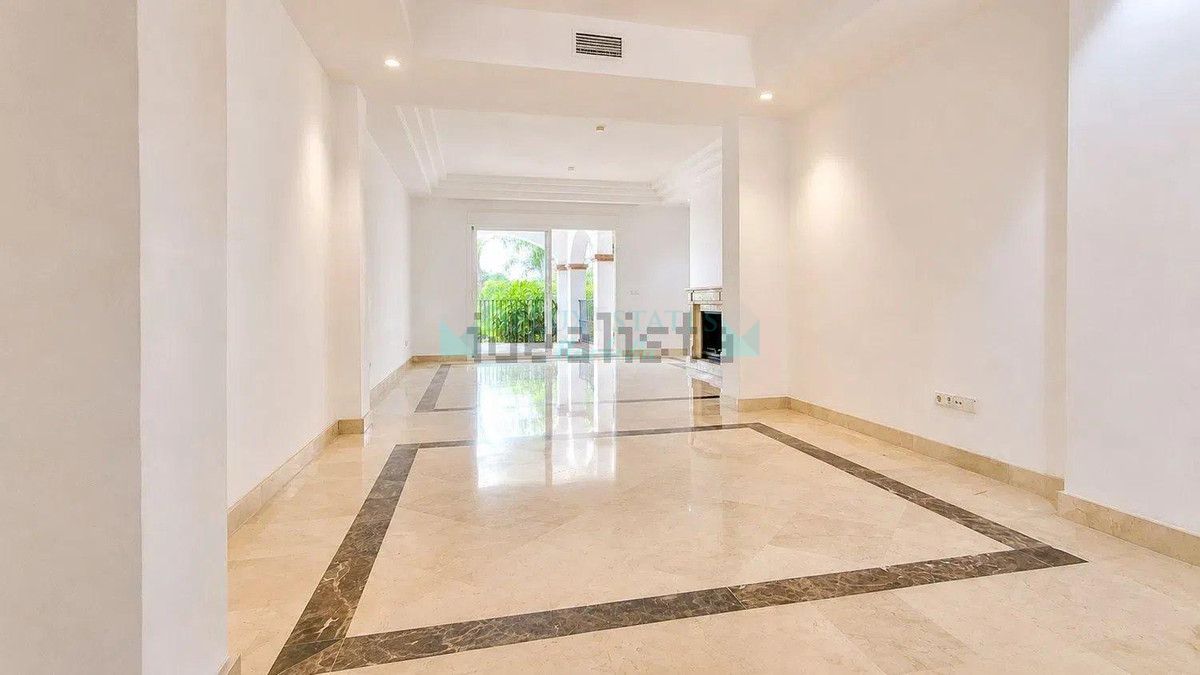 Ground Floor Apartment for sale in Nagüeles, Marbella Golden Mile