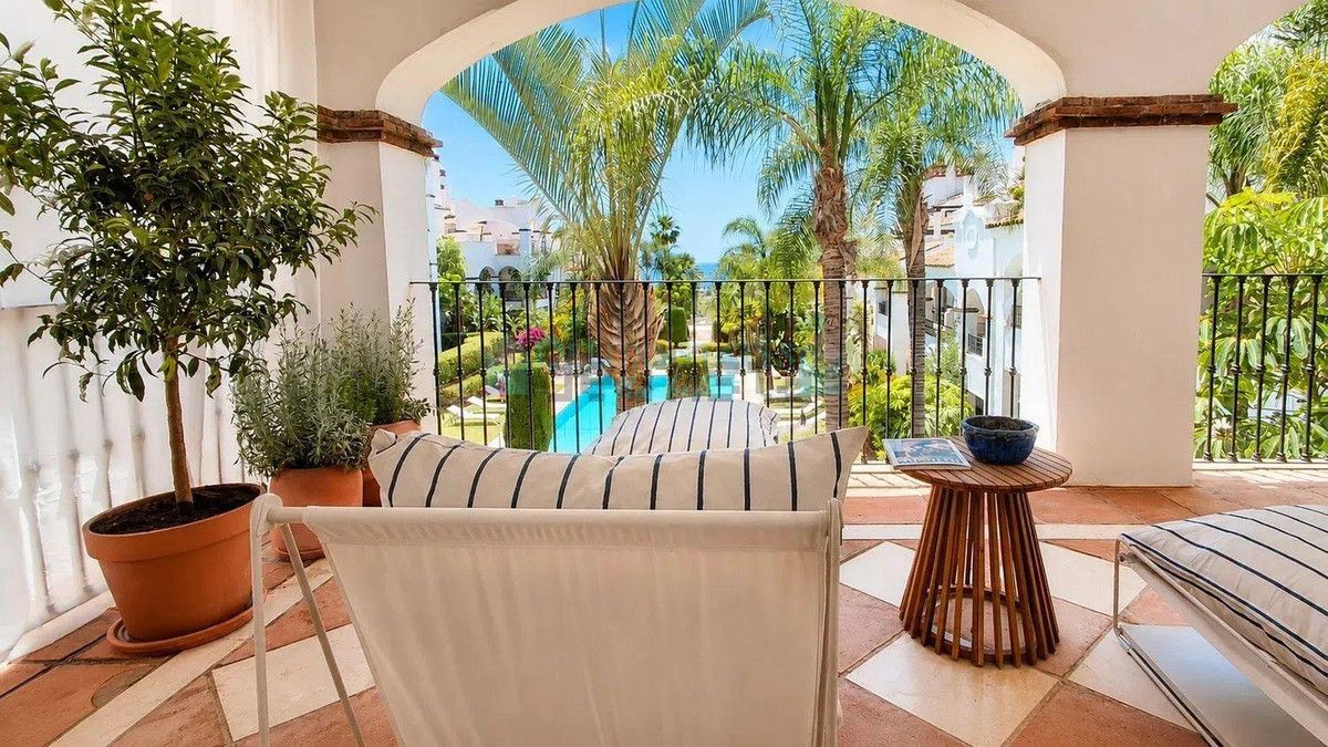 Ground Floor Apartment for sale in Nagüeles, Marbella Golden Mile
