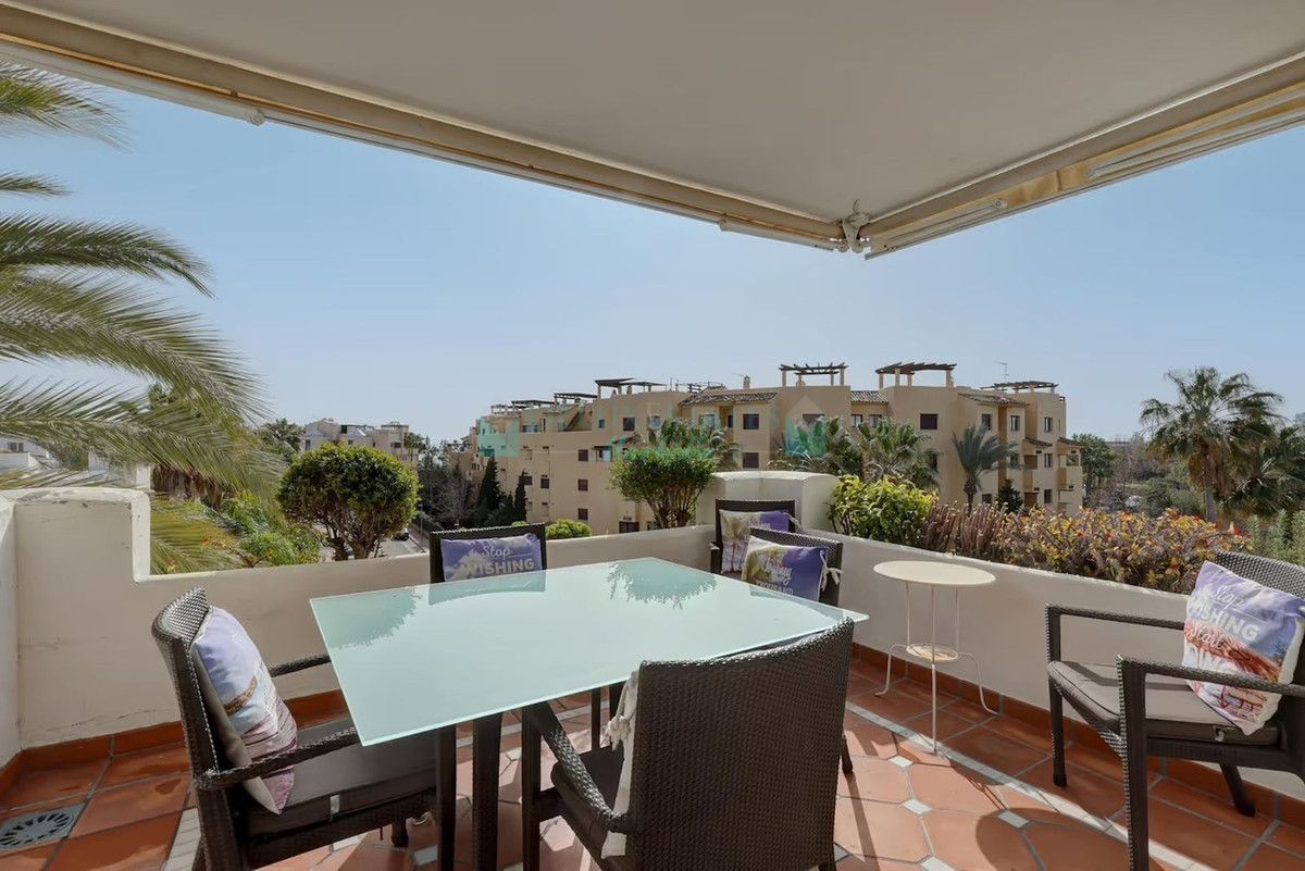 Apartamento en alquiler en Costalita, Estepona
