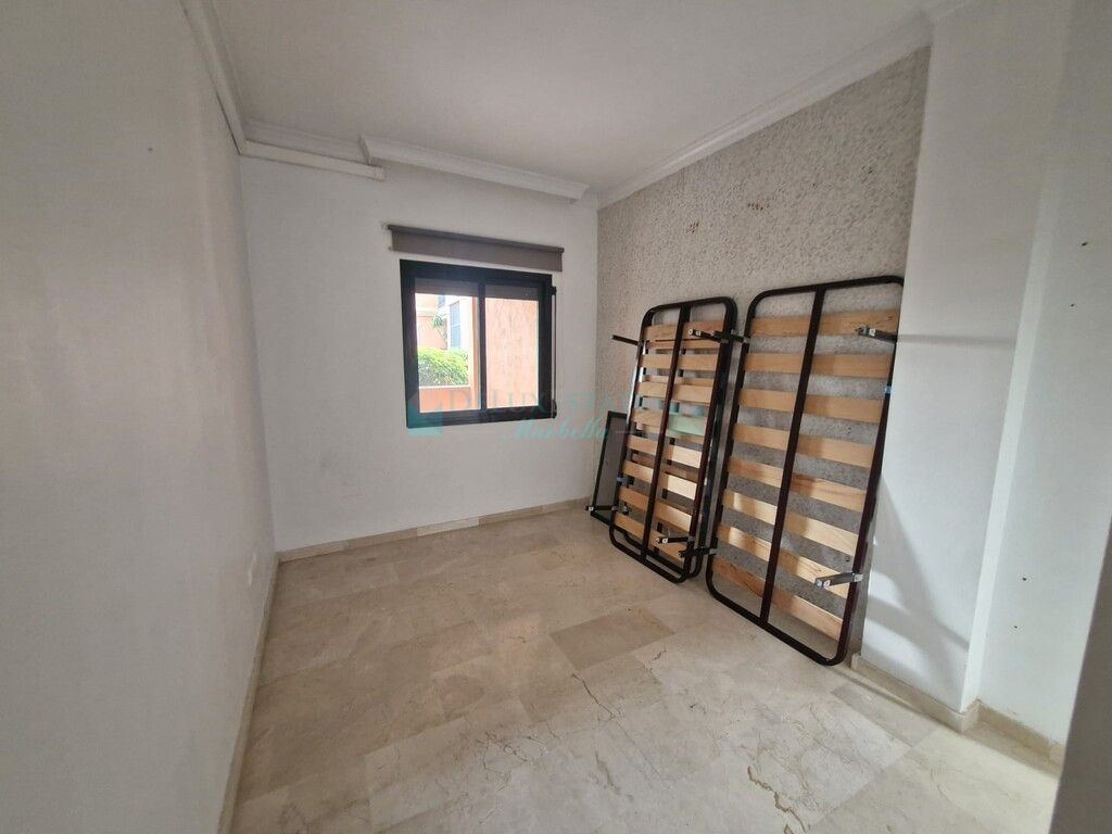 Apartment for sale in Elviria, Marbella East
