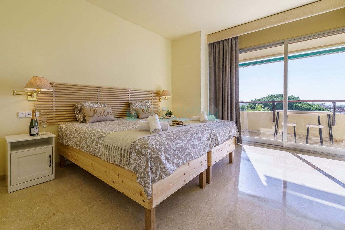 Apartment for sale in Marbesa, Marbella East