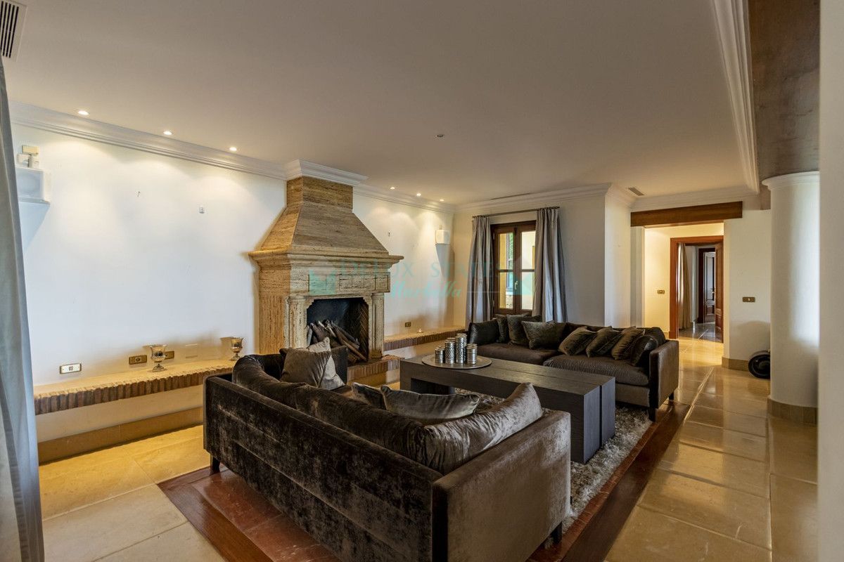 Villa for sale in La Zagaleta, Benahavis