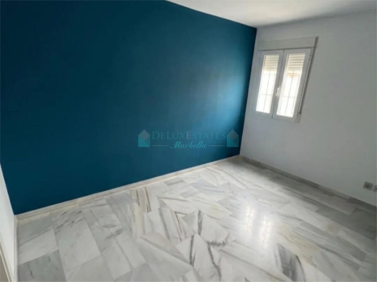 Apartment for sale in El Padron, Estepona