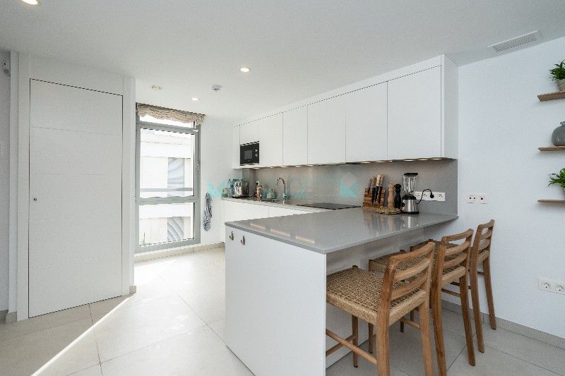 Ático en venta en Elviria, Marbella Este