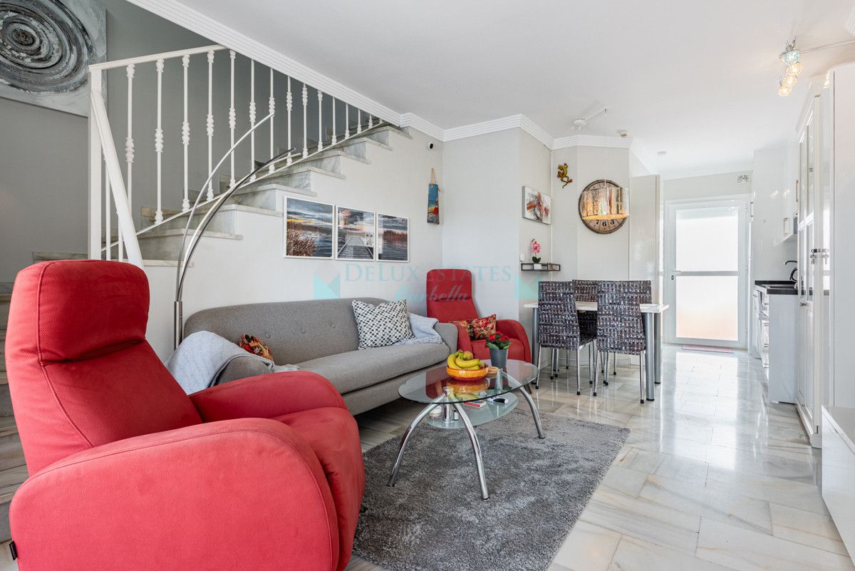 Town House for sale in Cabopino, Marbella East