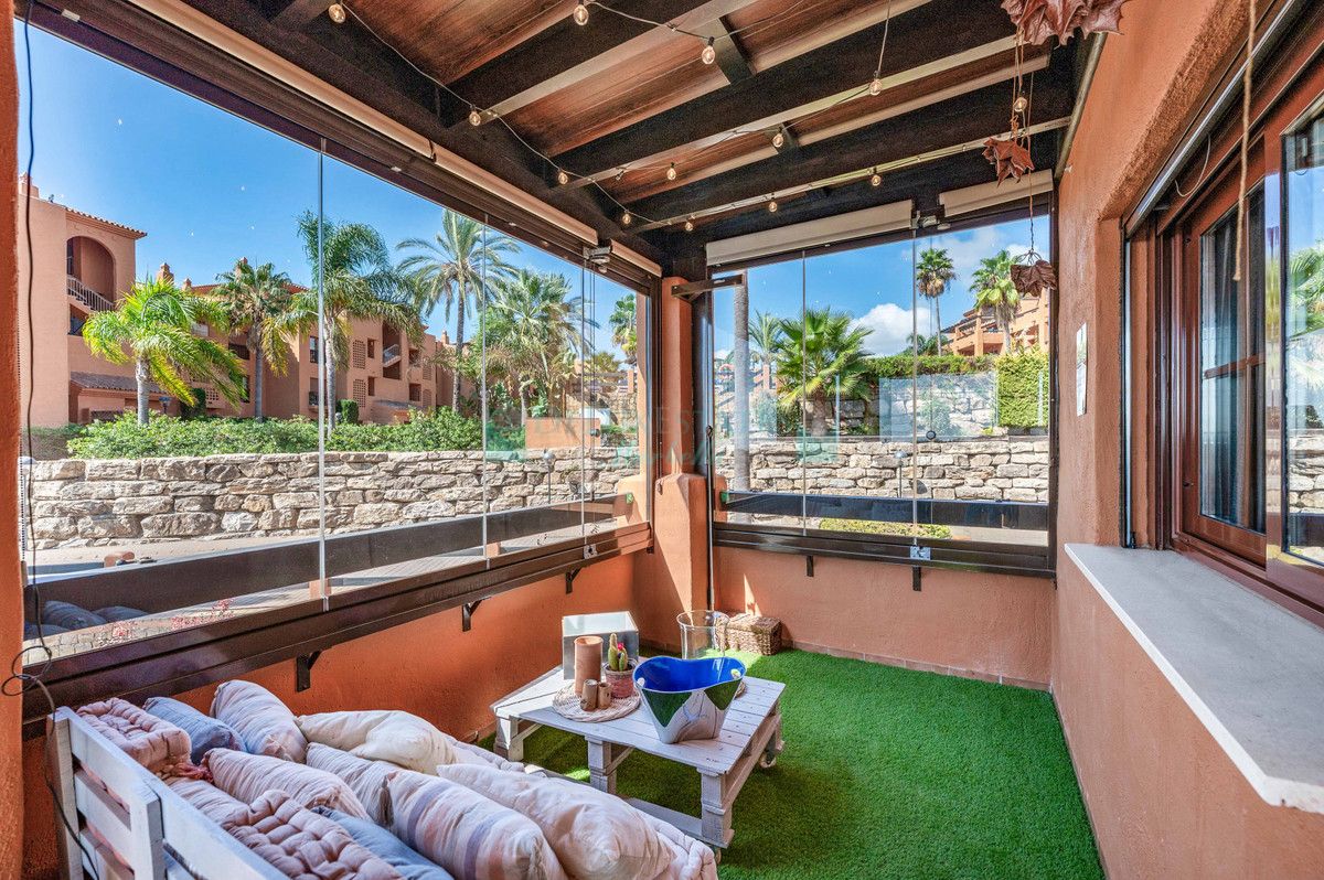 Apartment for sale in Benahavis