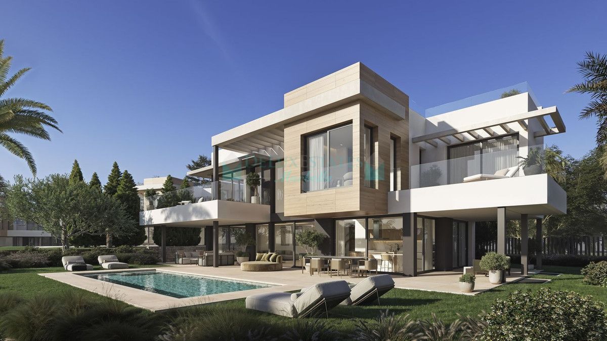 Villa for sale in Las Chapas, Marbella East