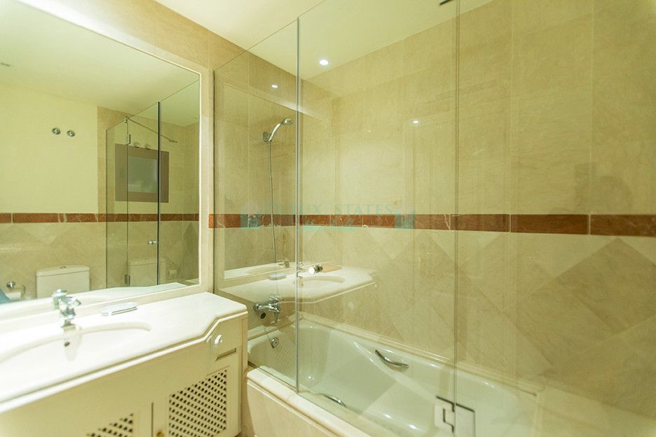 Apartment for sale in Marbella