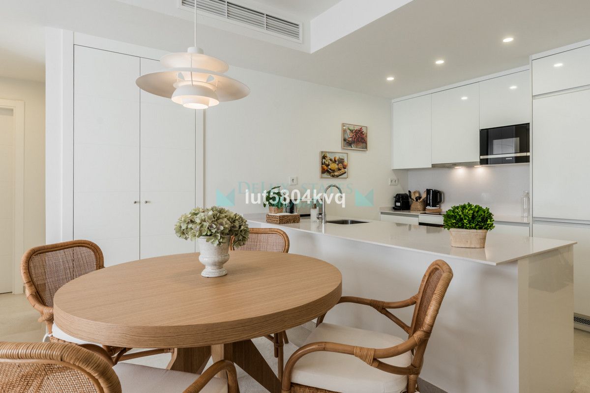 Apartment for sale in Estepona