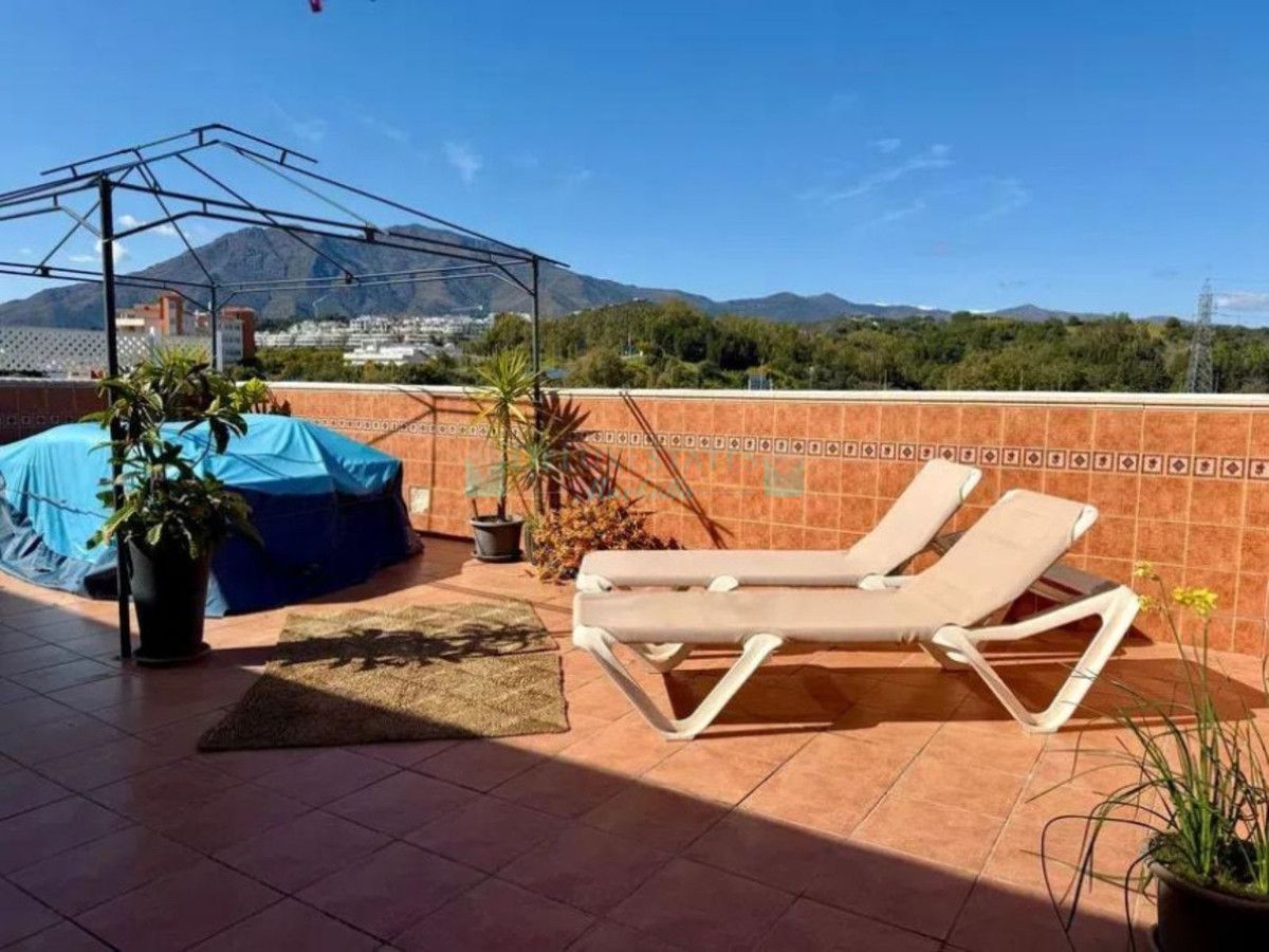 Penthouse for sale in Estepona