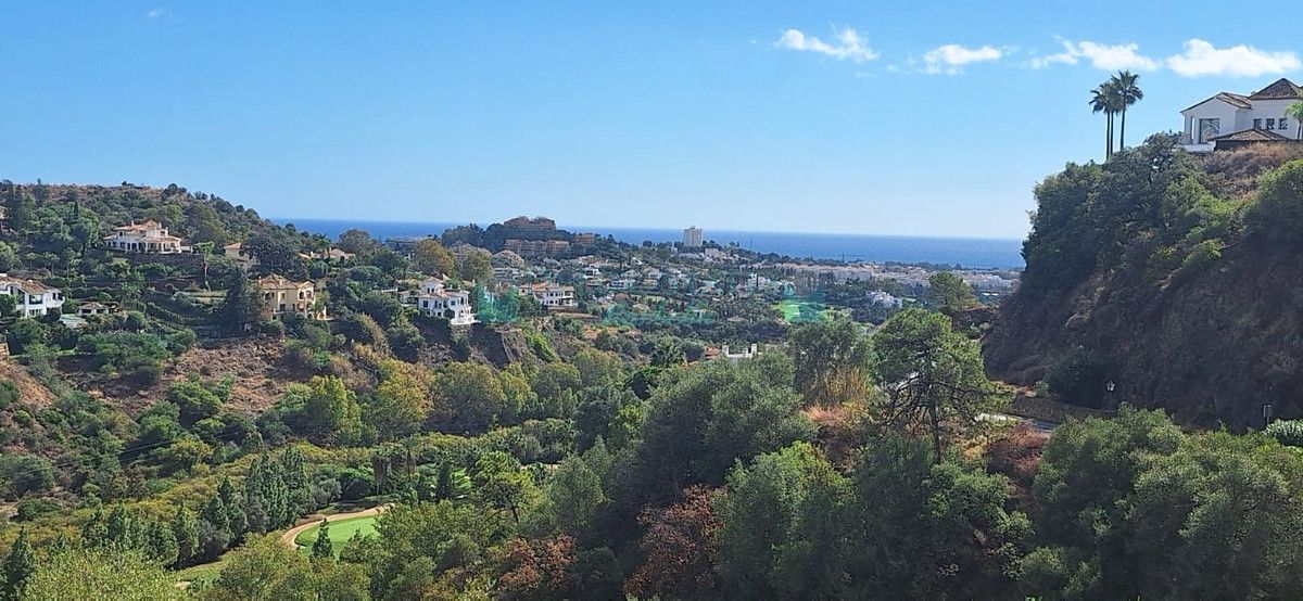 Apartamento en venta en La Quinta, Benahavis