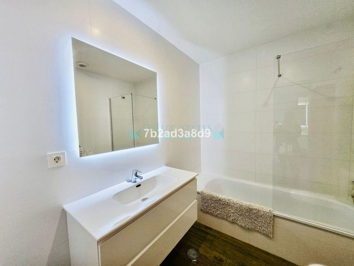 Apartment for sale in Nueva Andalucia