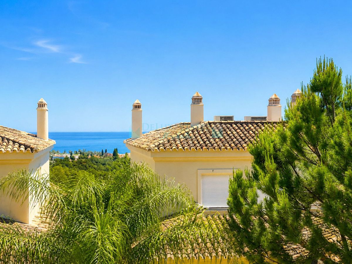 Apartment for sale in Sierra Blanca, Marbella Golden Mile