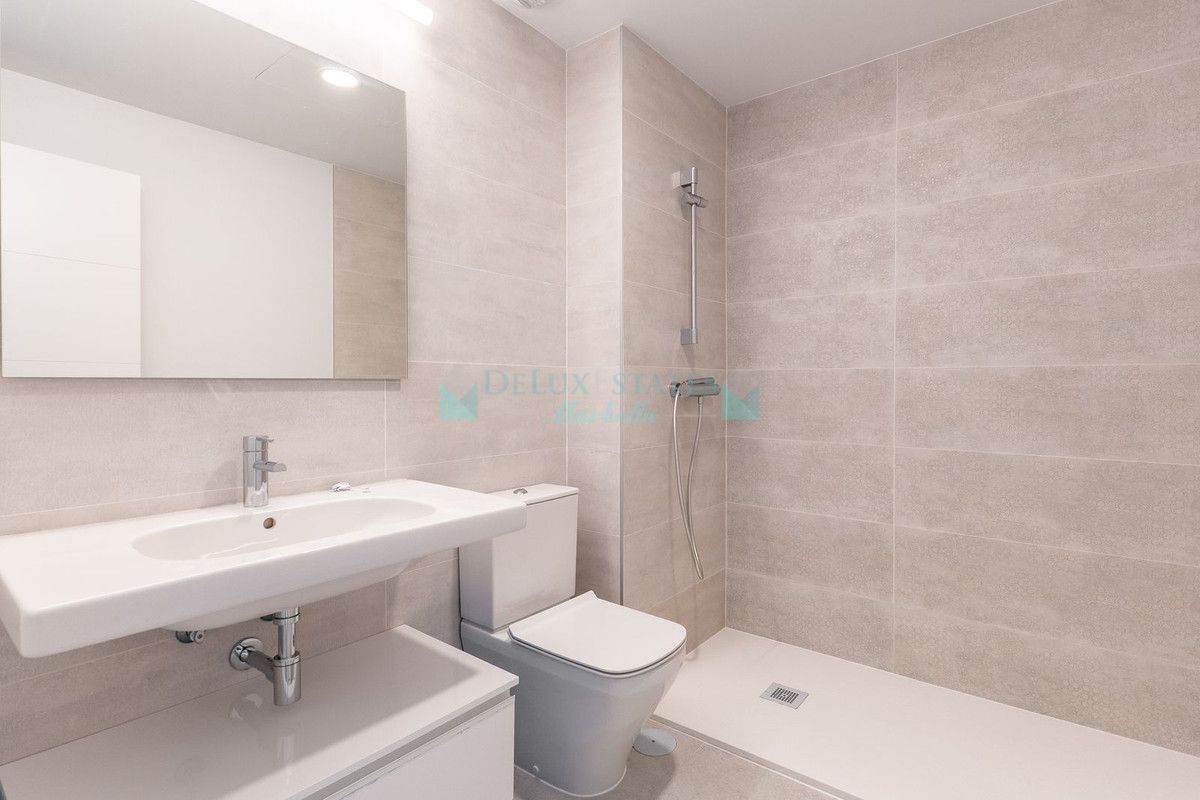 Apartment for sale in Estepona