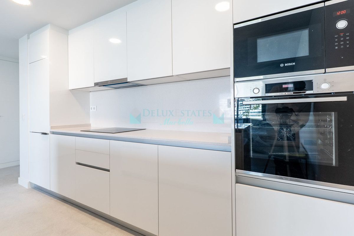 Apartment for sale in Estepona