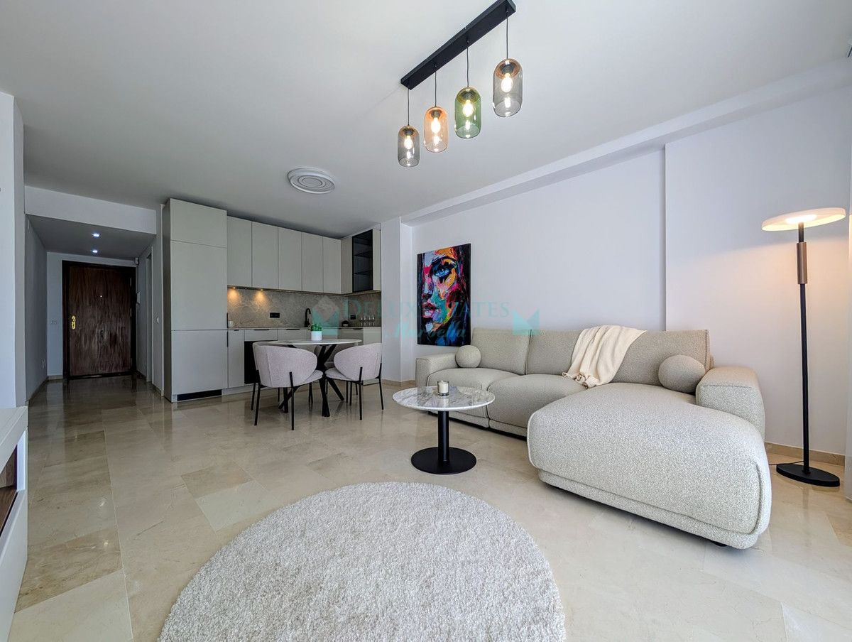 Penthouse for sale in New Golden Mile, Estepona