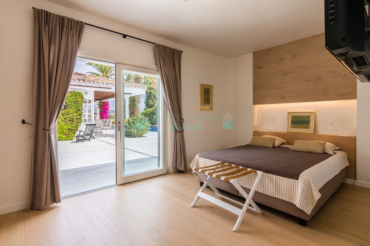 Villa for rent in Las Brisas, Nueva Andalucia
