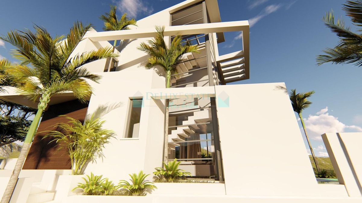 Villa for sale in Nueva Andalucia