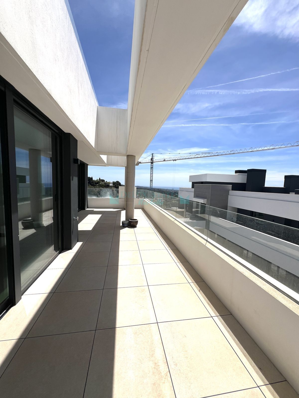 Apartamento en venta en Los Altos de los Monteros, Marbella Este