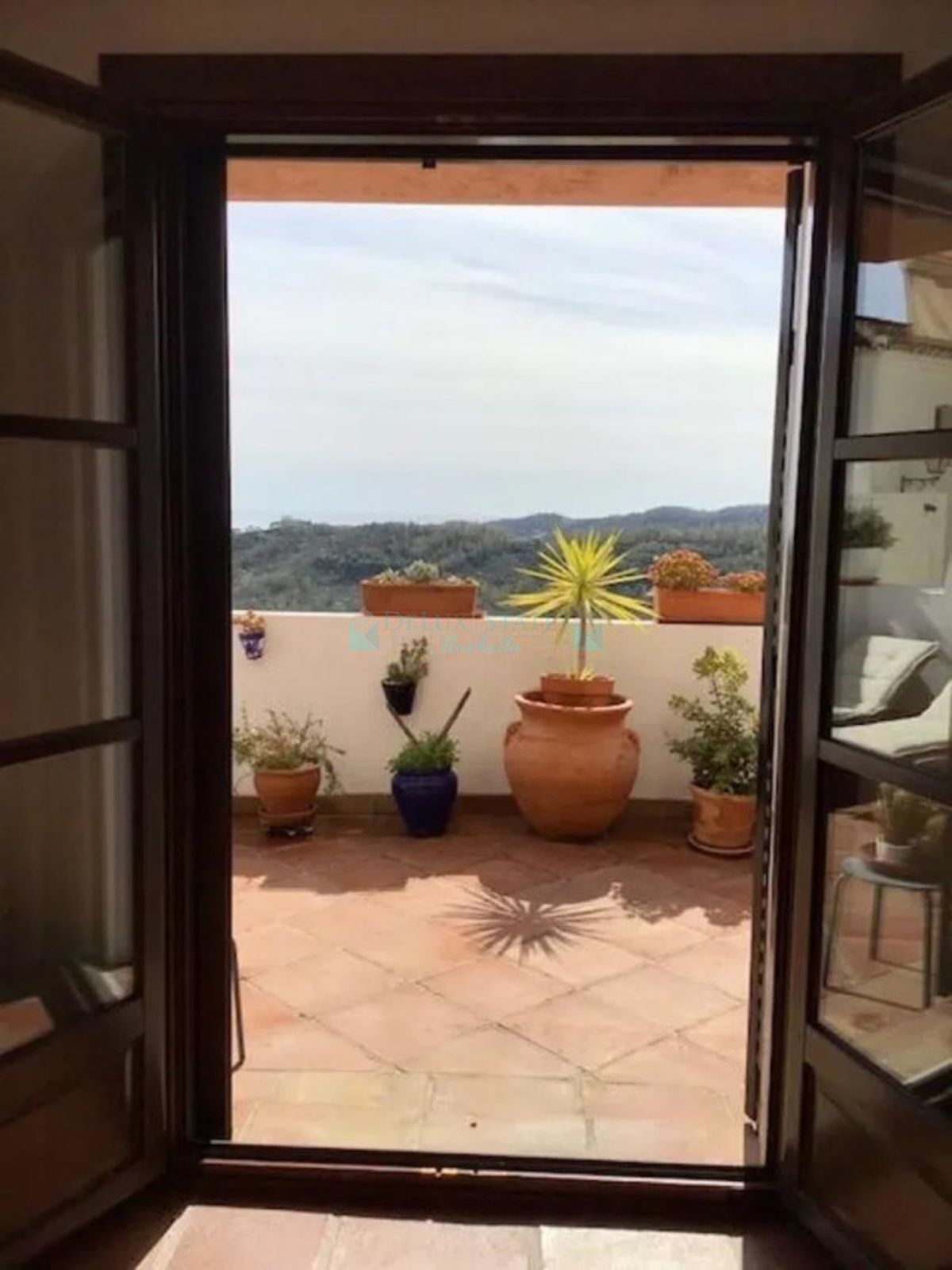 Town House for sale in Benahavis