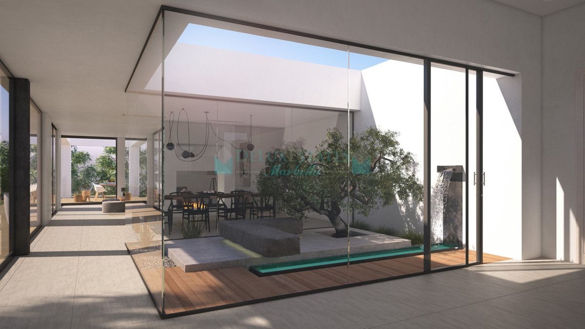 Villa for sale in Los Altos de los Monteros, Marbella East