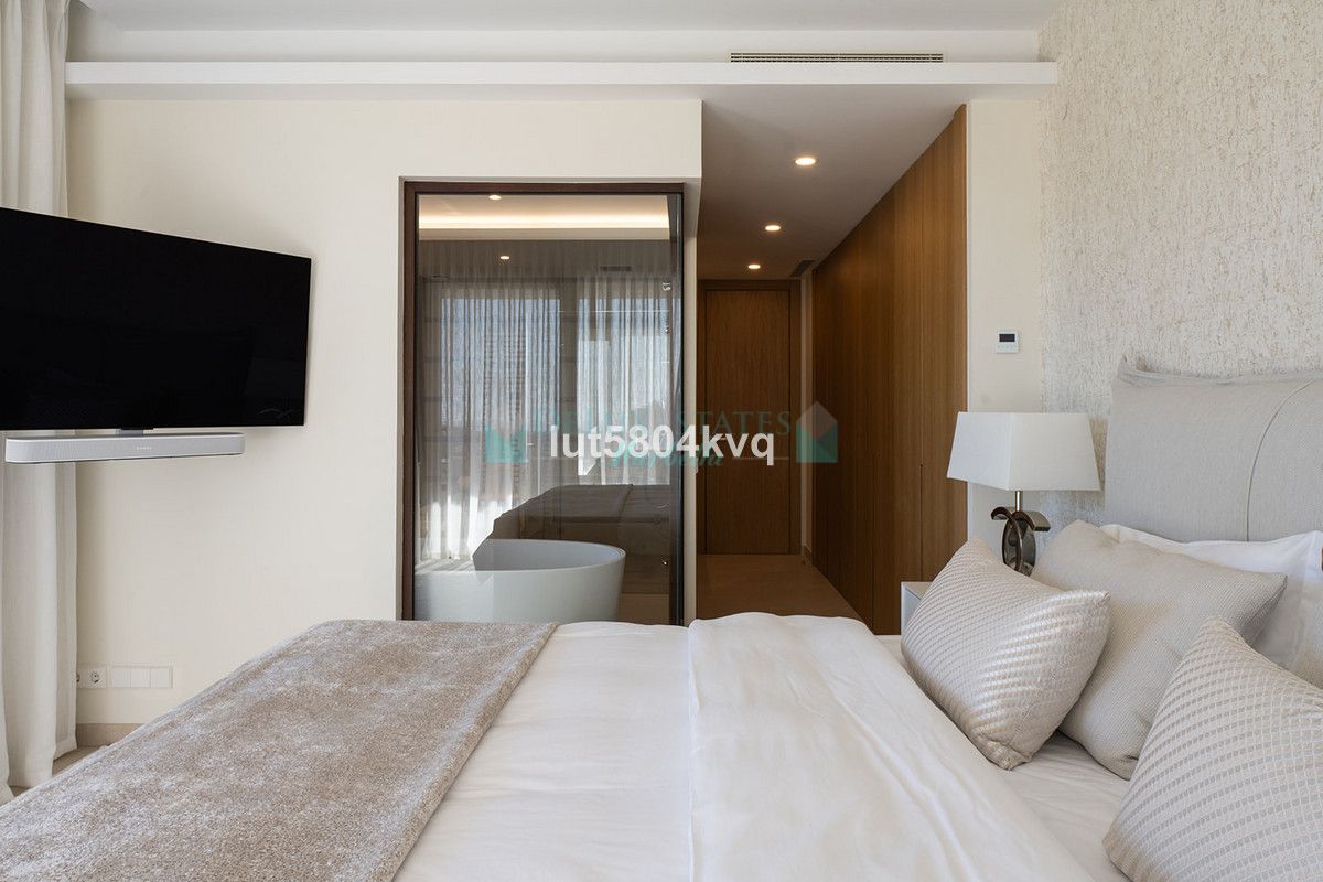 Apartamento Planta Baja en venta en Benahavis