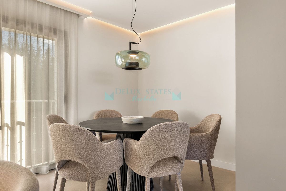 Penthouse for sale in Nueva Andalucia