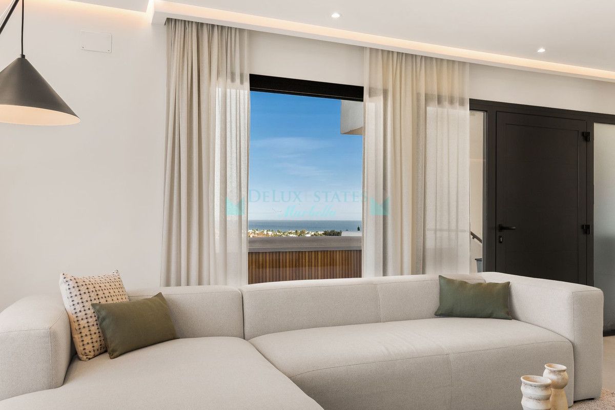 Penthouse for sale in Nueva Andalucia