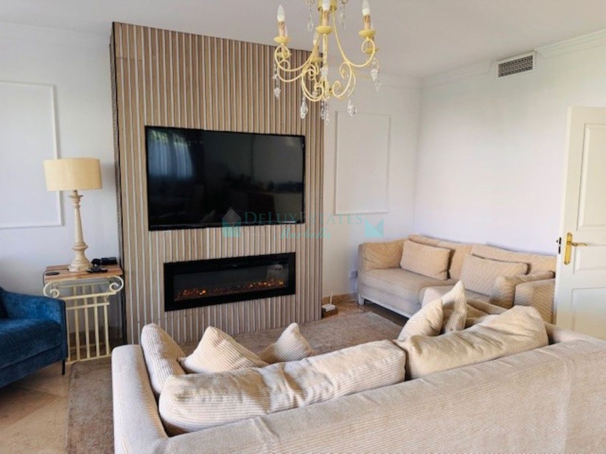 Adosado en alquiler en El Paraiso, Estepona